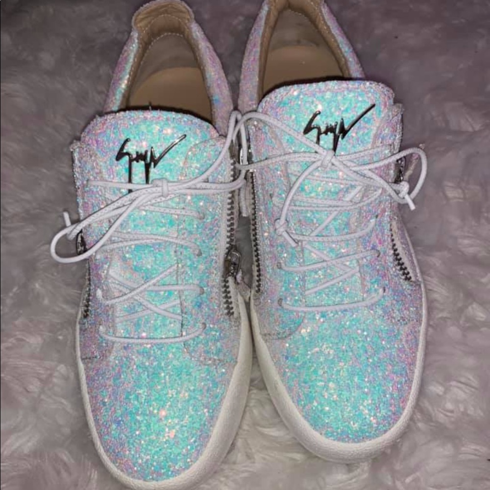 Maylondon Sneaker  Mattglitt Milk
Giuseppe Zanotti
